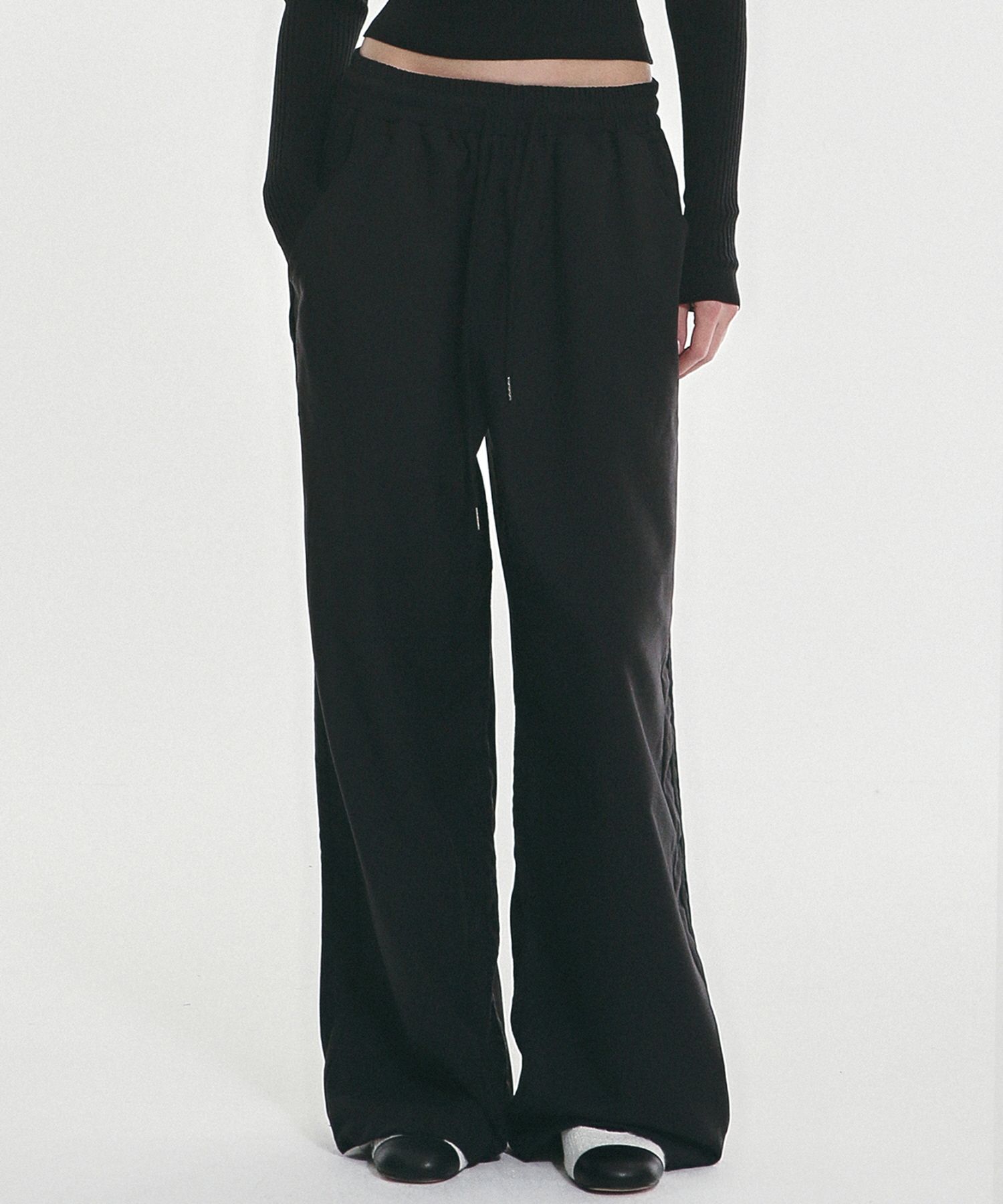 【NICK&NICOLE】 SIDE LINE STRING SLACKS / 追跡付 MUSINSA | NICK&NICOLE SIDE LINE STRING SLACKS_BLACK