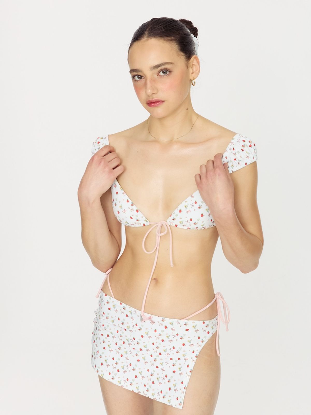 글로니(GLOWNY) STRING BIKINI BOTTOM (2 Colors)