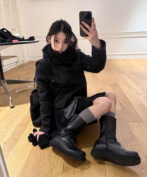 클래식 플랫폼 레더 첼시부츠 블랙