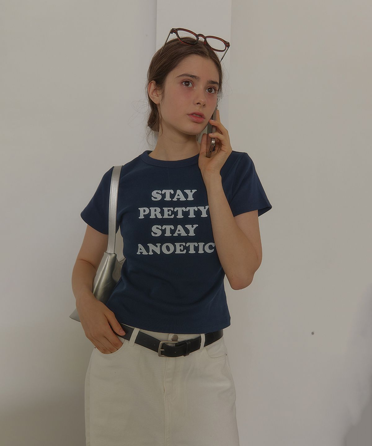 아노에틱(ANOETIC) ANC STAY PRETTY T-SHIRT_NAVY
