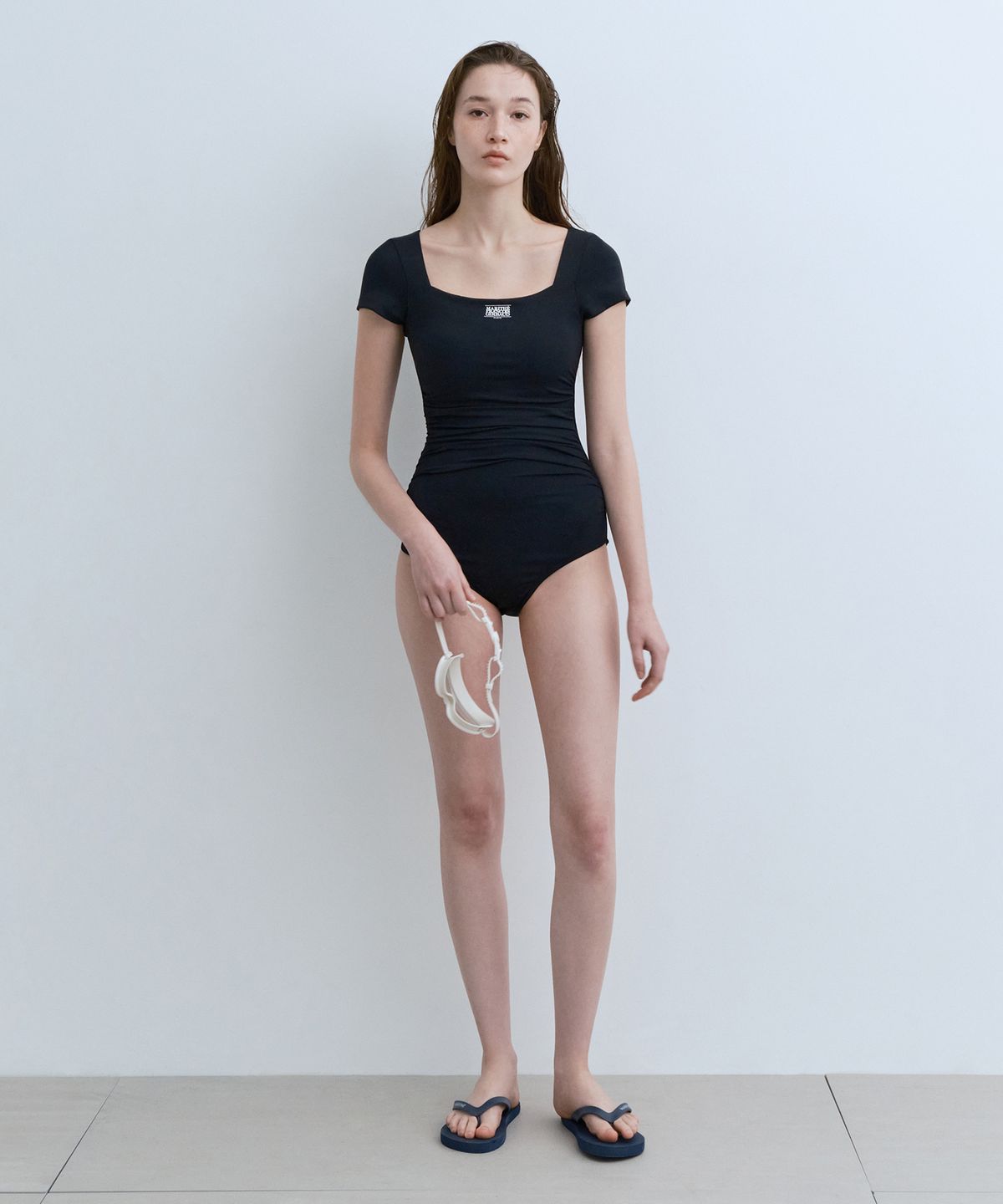마리떼 스포츠(MARITHÉ SPORT) MOUVEMENT W HALF SLEEVE SWIMSUIT black