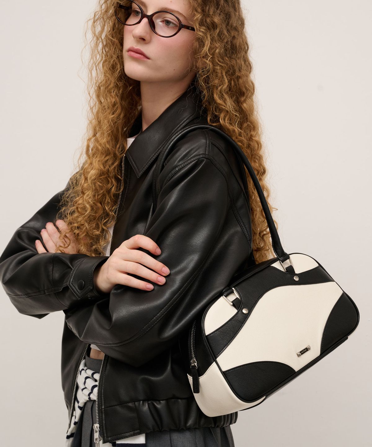 도프셉(DOFFSEPT) Boni Bag in Black