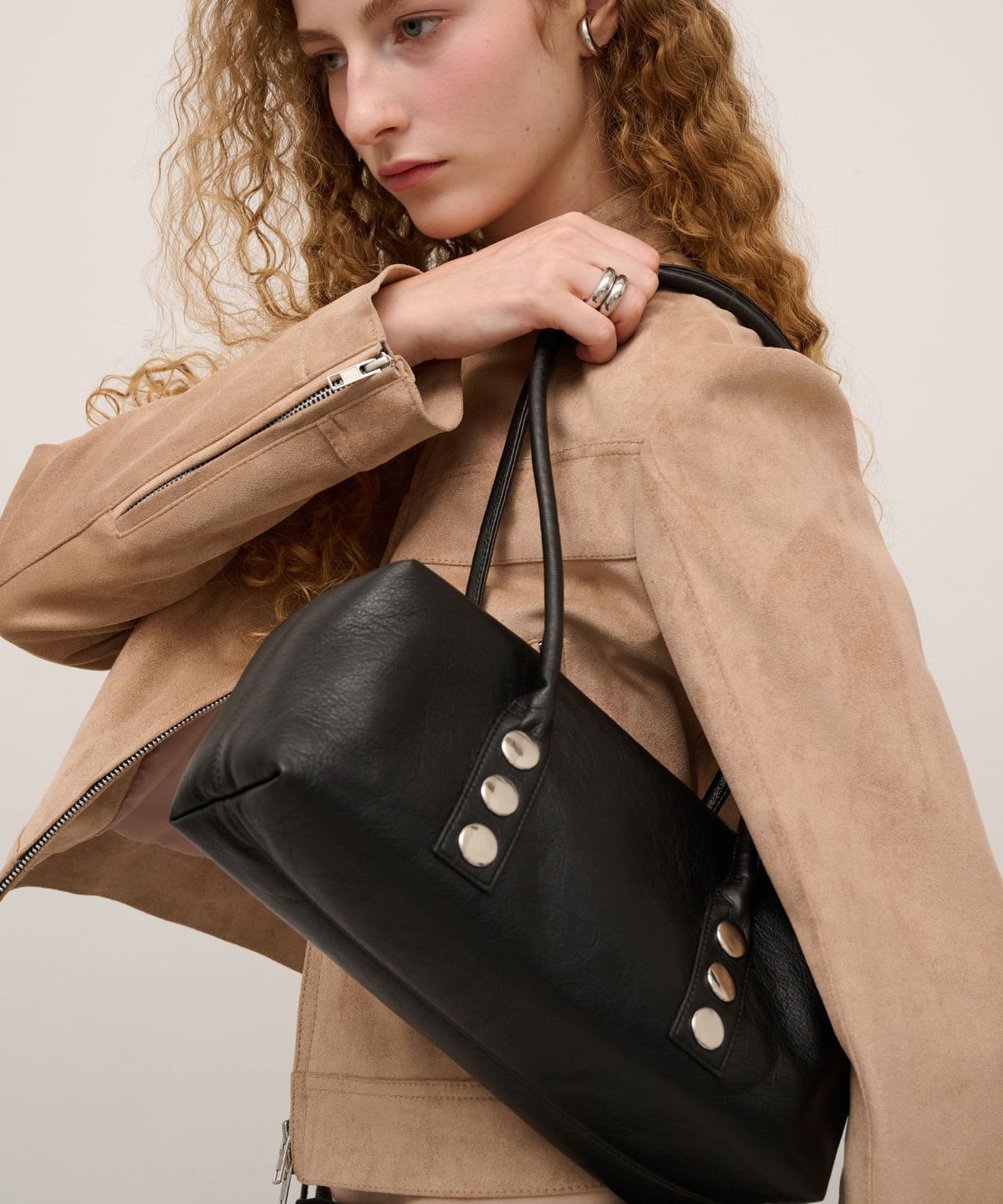 도프셉(DOFFSEPT) Sophie Bag in Black