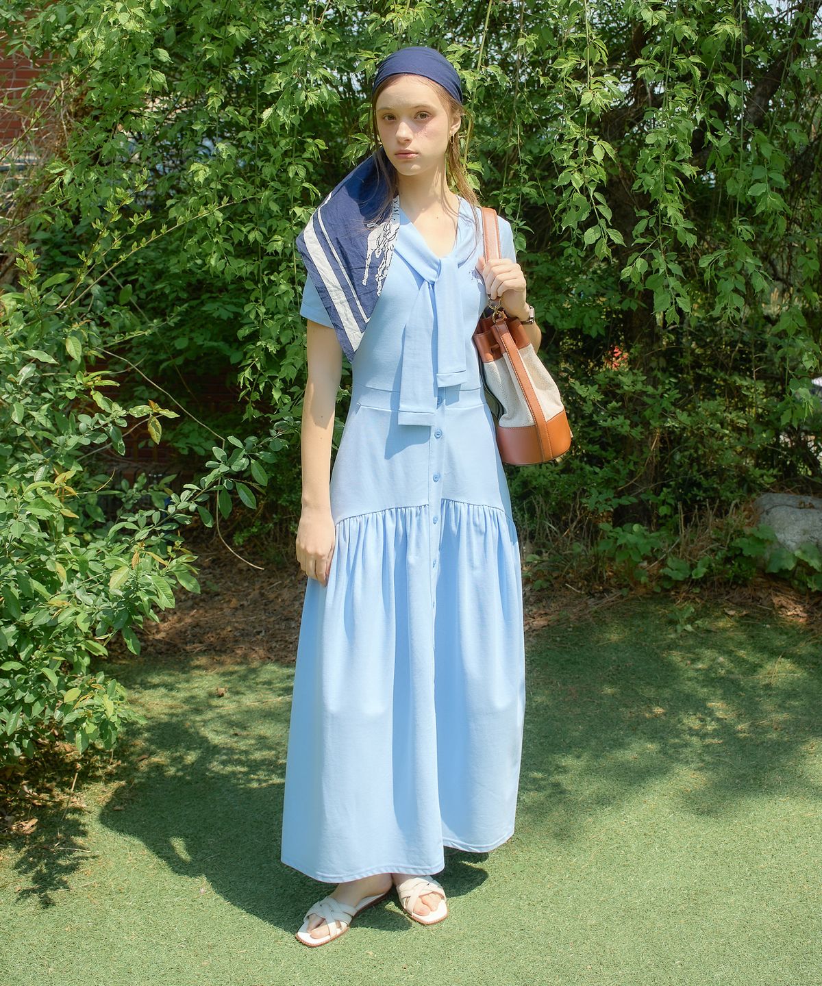 살롱 드 욘(SALON DE YOHN) Shawl Layered Long Dress_ Blue