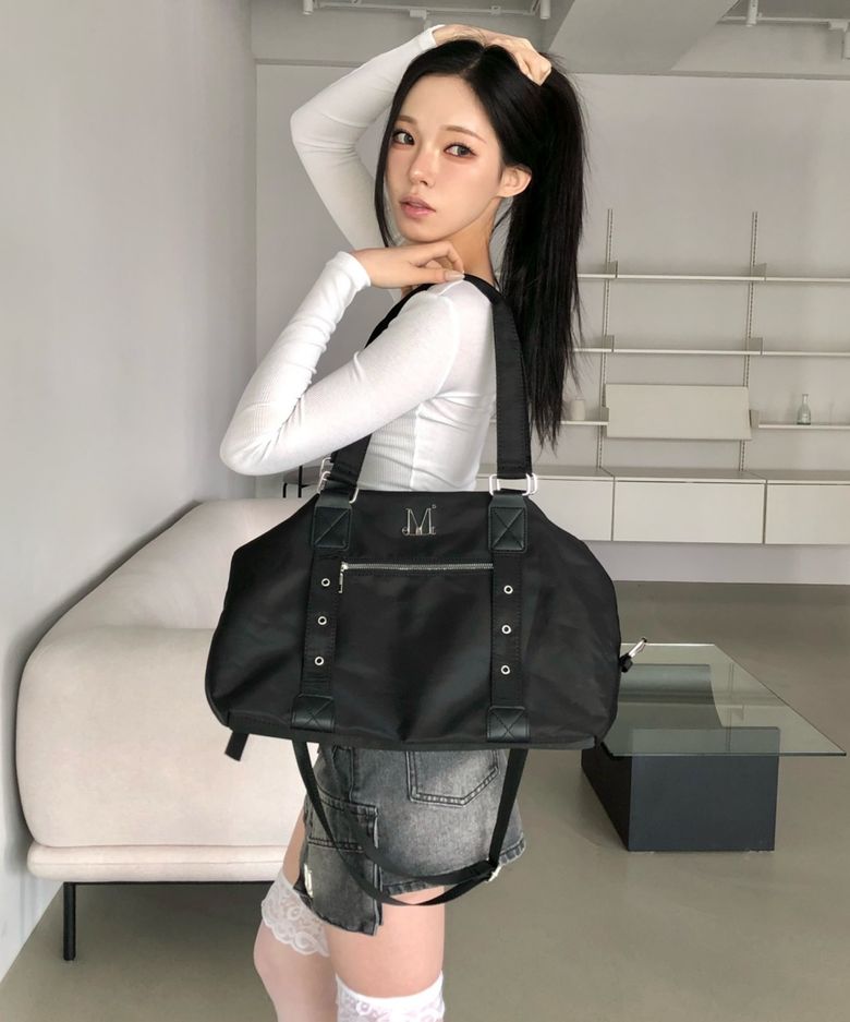 도호 메탈 로고 4웨이 펀칭 아일렛 토트백 남녀공용