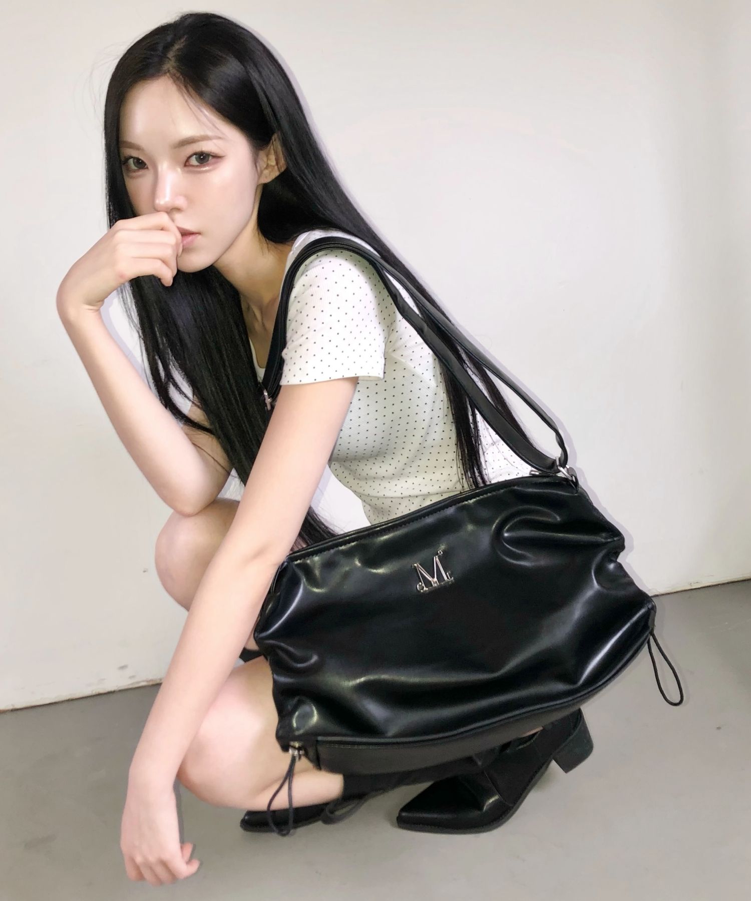 ◆MUCENT◆ Gael l Logo Shirring Side String Crossbody Ba MUSINSA | MUCENT Gael Metal Logo Shirring Side String