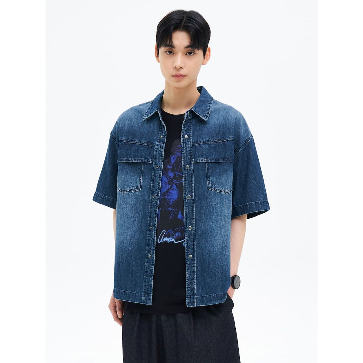 에잇세컨즈(8SECONDS) 워싱 텍스처 데님 반소매 셔츠  블루