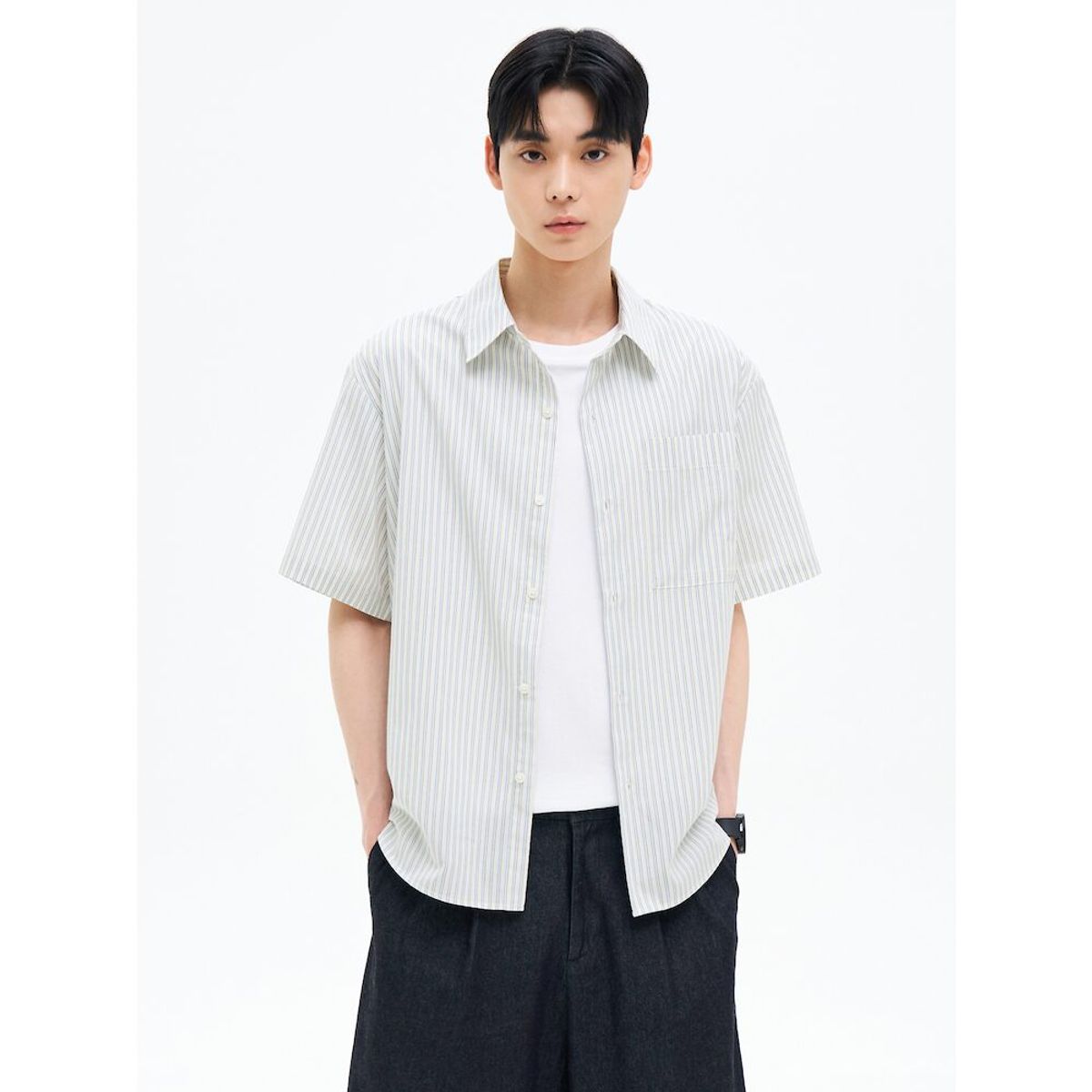 에잇세컨즈(8SECONDS) 스트라이프 반소매 셔츠  화이트