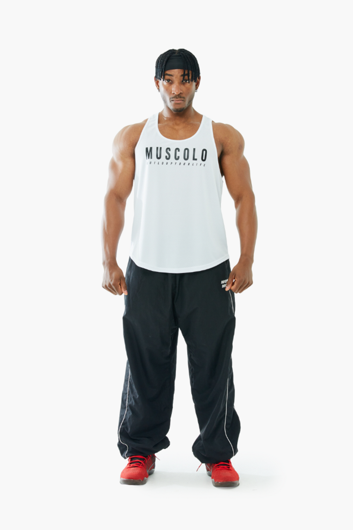 머스콜로(MUSCOLO) [에센셜 베이직 로고] 기능성 나시 화이트