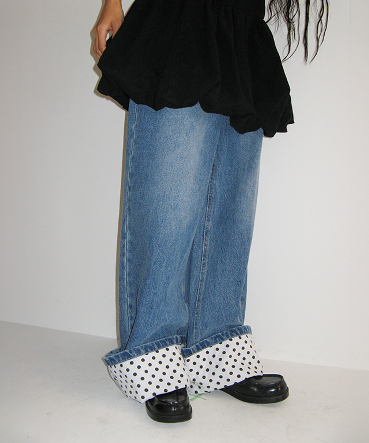 론론(RONRON) PATCH ROLL UP DENIM PANTS WHITE DOT