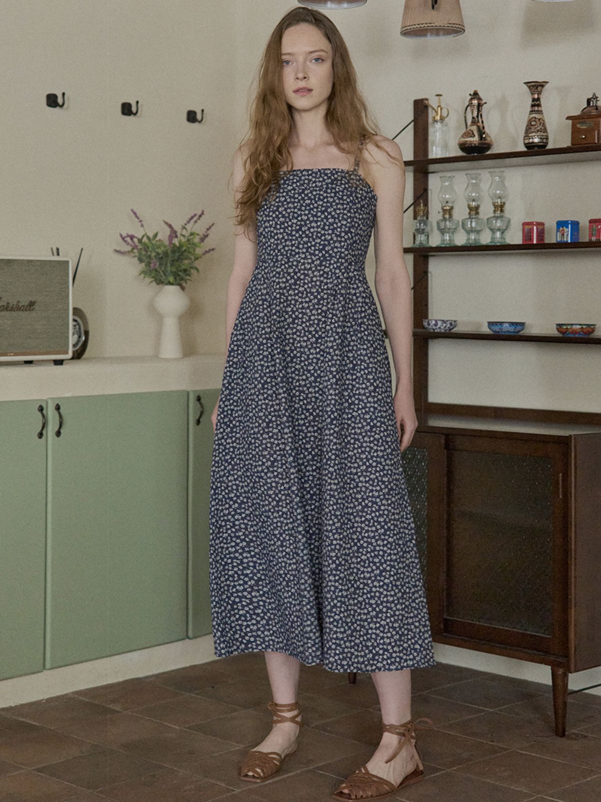 아방(AVANT-G) Floral Pattern Sleeveless Dress - NAVY