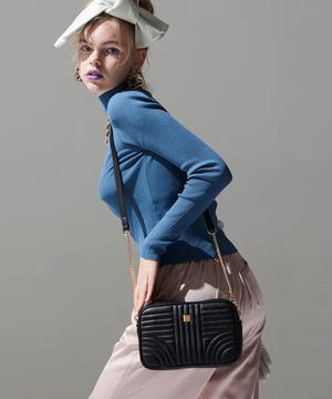 소가죽 퀼팅 크로스백 H18H552 블랙