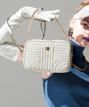 소가죽 퀼팅 크로스백 H18H552 아이보리