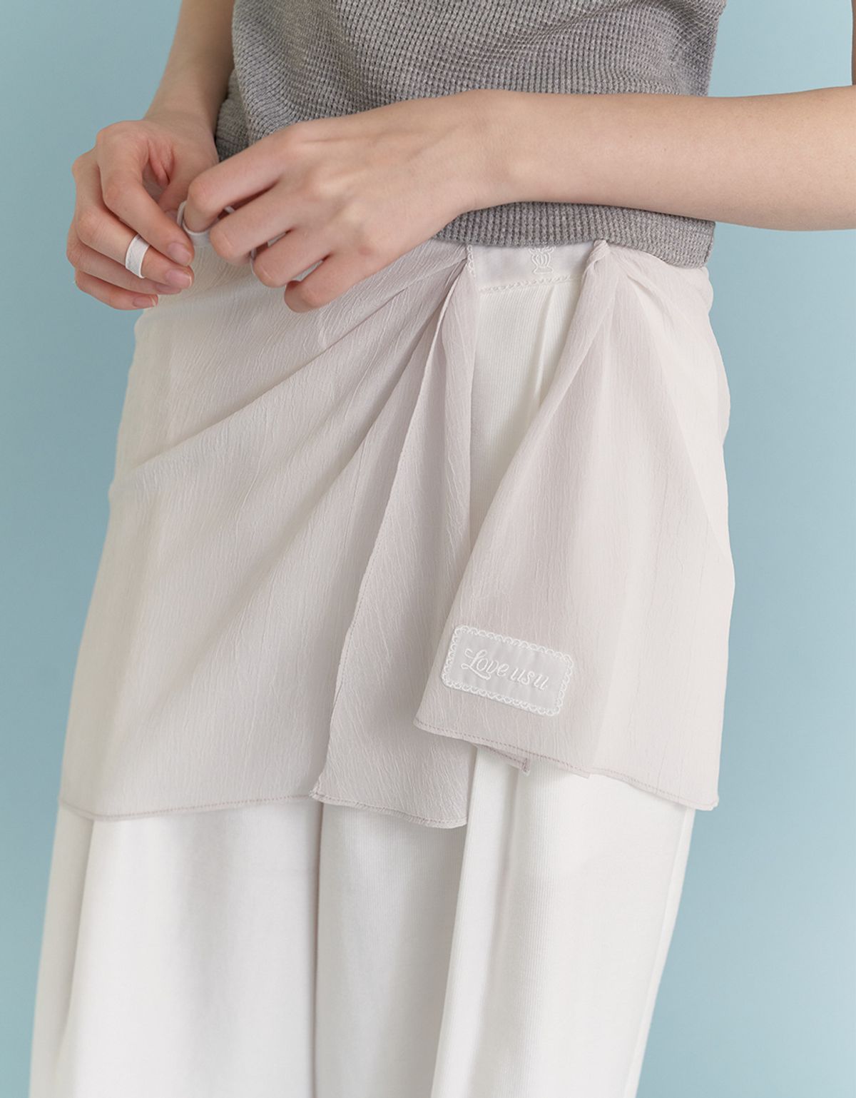러브어스유(LOVEUSU) LU Layered Skirt (Light Gray)