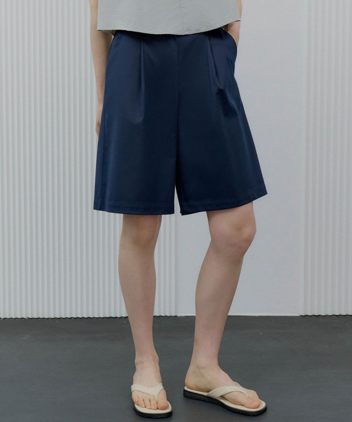 지앤지비(GNGB) 릴렉스 와이드 버뮤다 팬츠_Navy