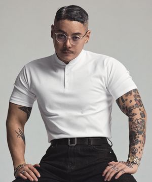 타이트 헨리 머슬핏 티셔츠 화이트