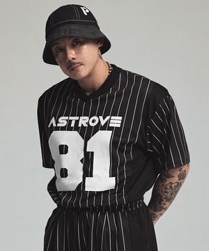 81 라인 반팔티셔츠 블랙