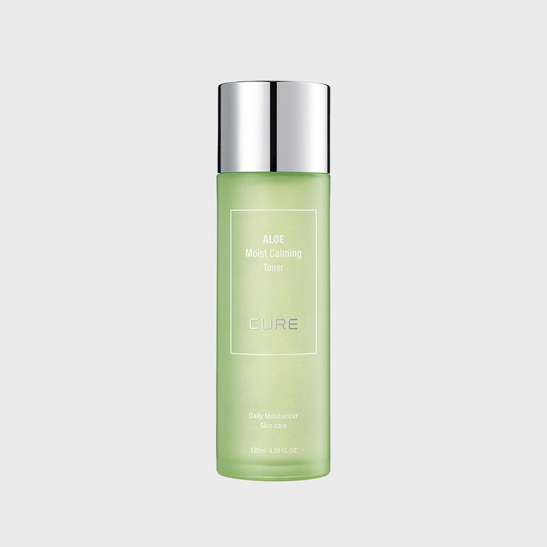큐어 알로에 모이스트 카밍 토너 130ml
