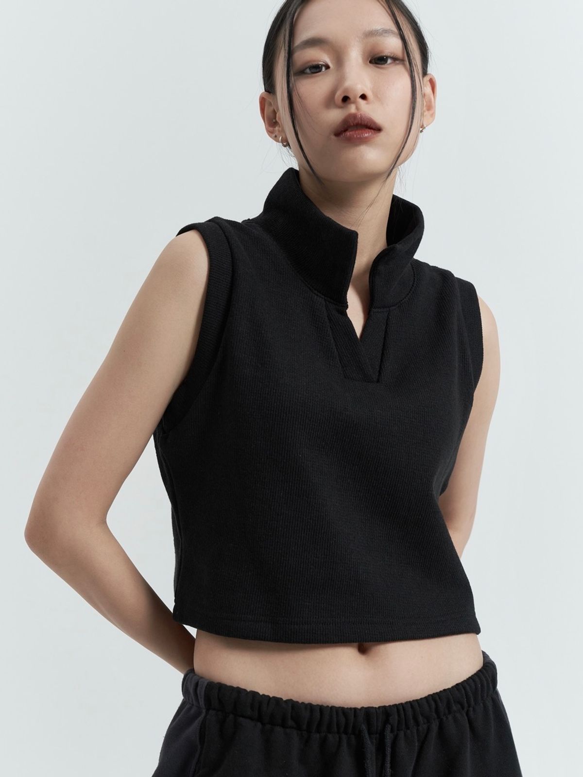 베이디피(VADEFY) 슬리브리스 칼라 탑, 블랙