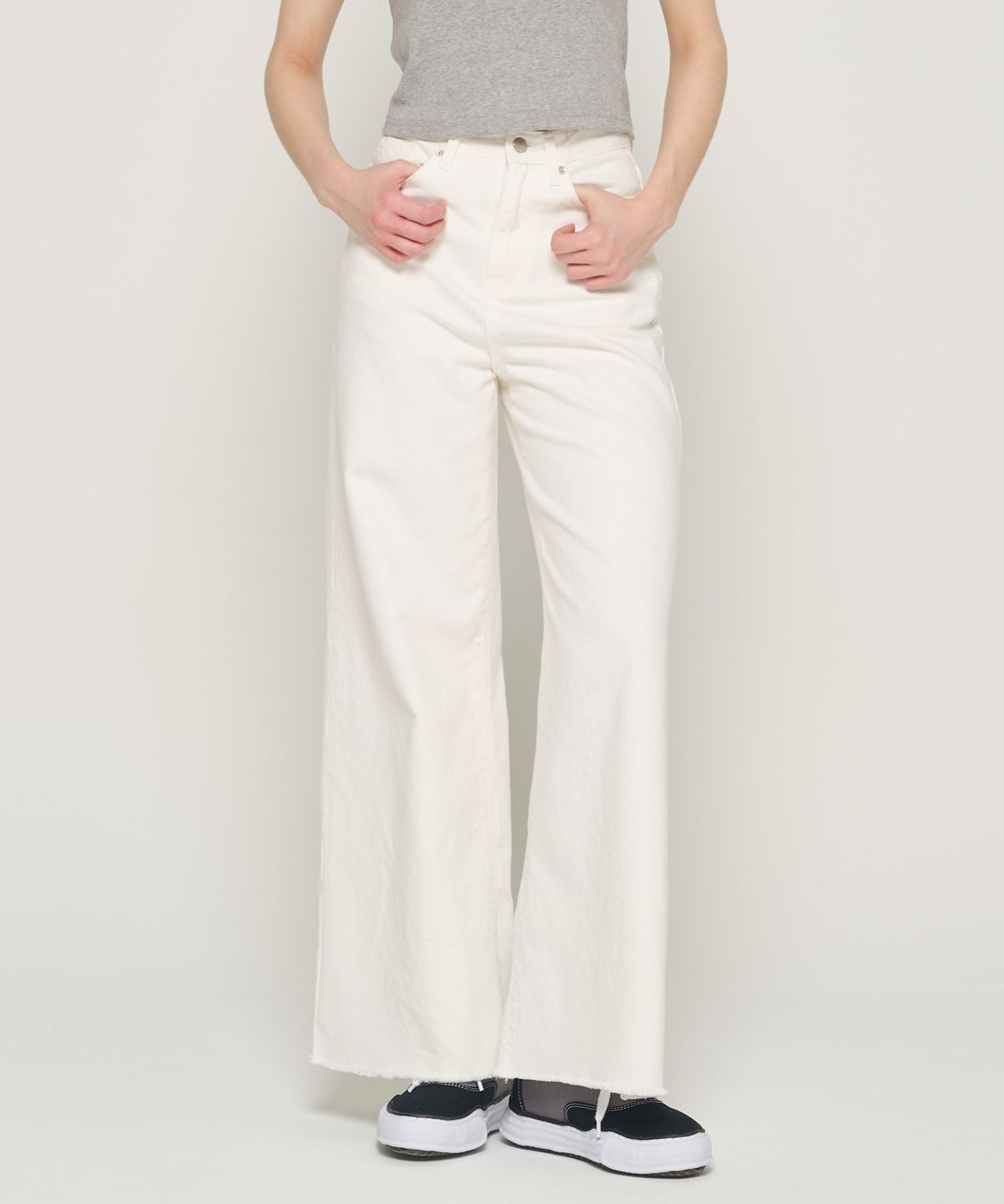 카고브로스 포 우먼(CARGOBROS FOR WOMAN) 컷팅 와이드 데님 팬츠 (아이보리)