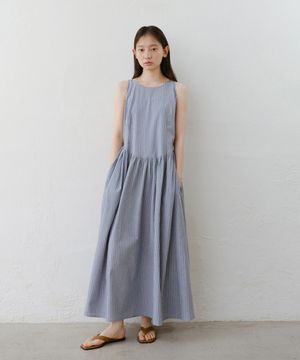 Stripe sleeveless long dress