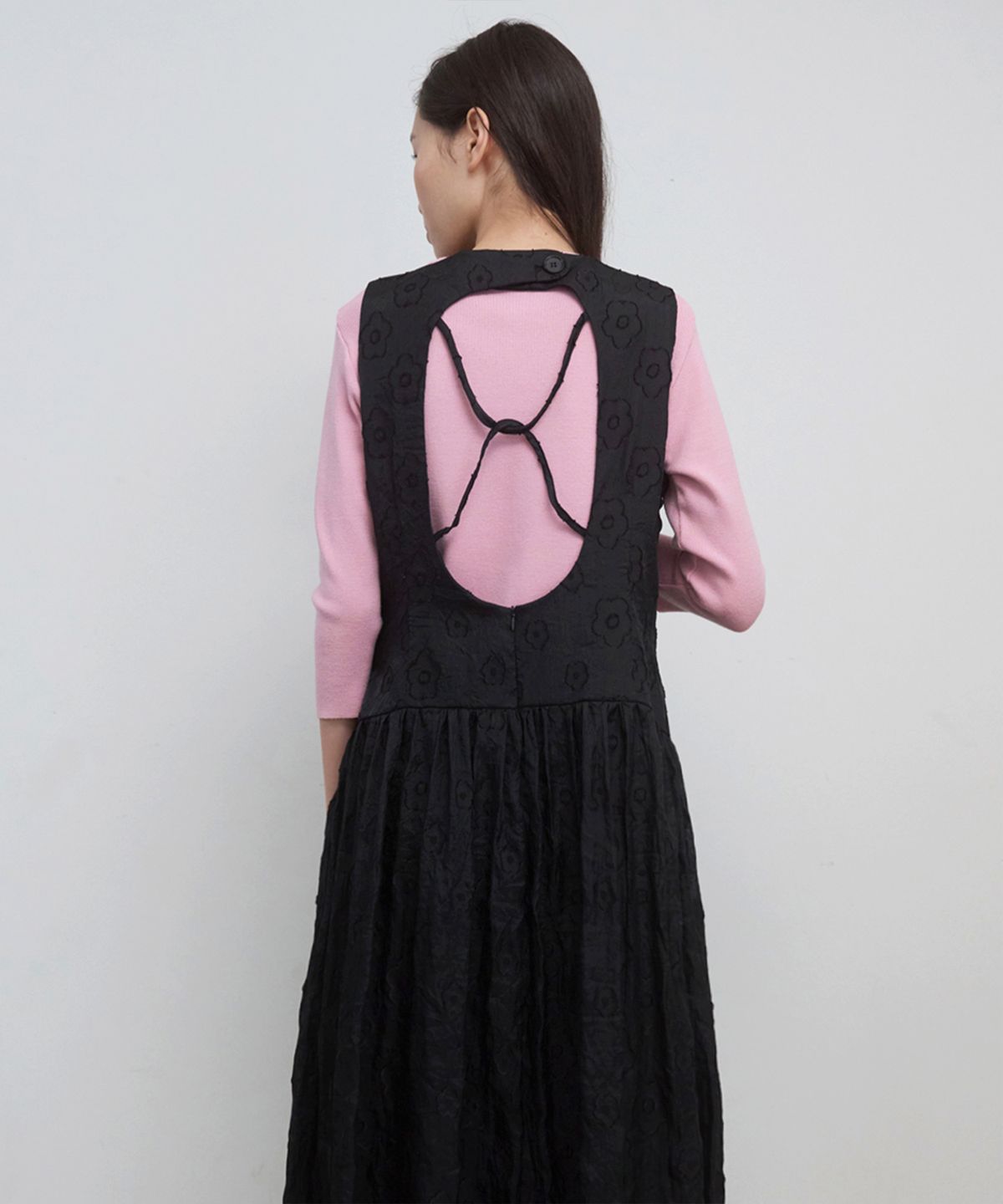 마조네(MA JOURNEE) BACK HOLE DRESS_LACE