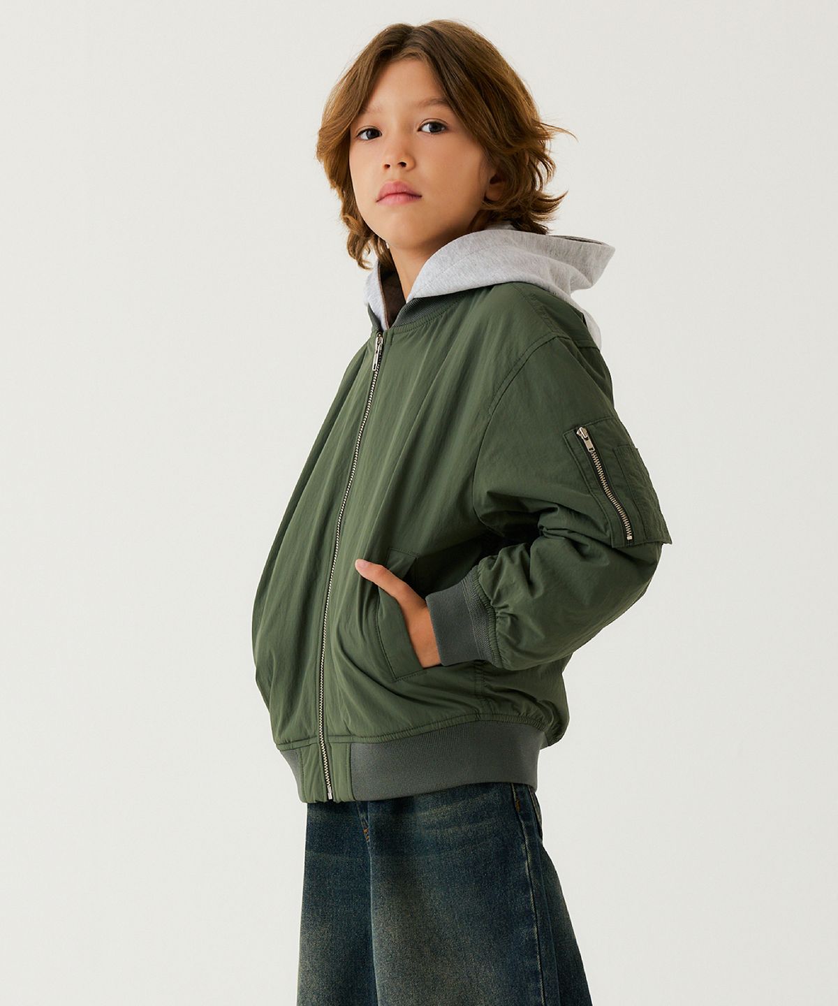 무신사 스탠다드 키즈(MUSINSA STANDARD KIDS) 디태처블 후드 MA-1 보머 재킷 [세이지]