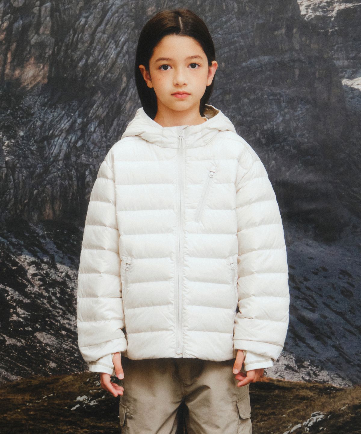 무신사 스탠다드 키즈(MUSINSA STANDARD KIDS) [시티 레저] 후디드 라이트 다운 재킷 [스톤 화이트]