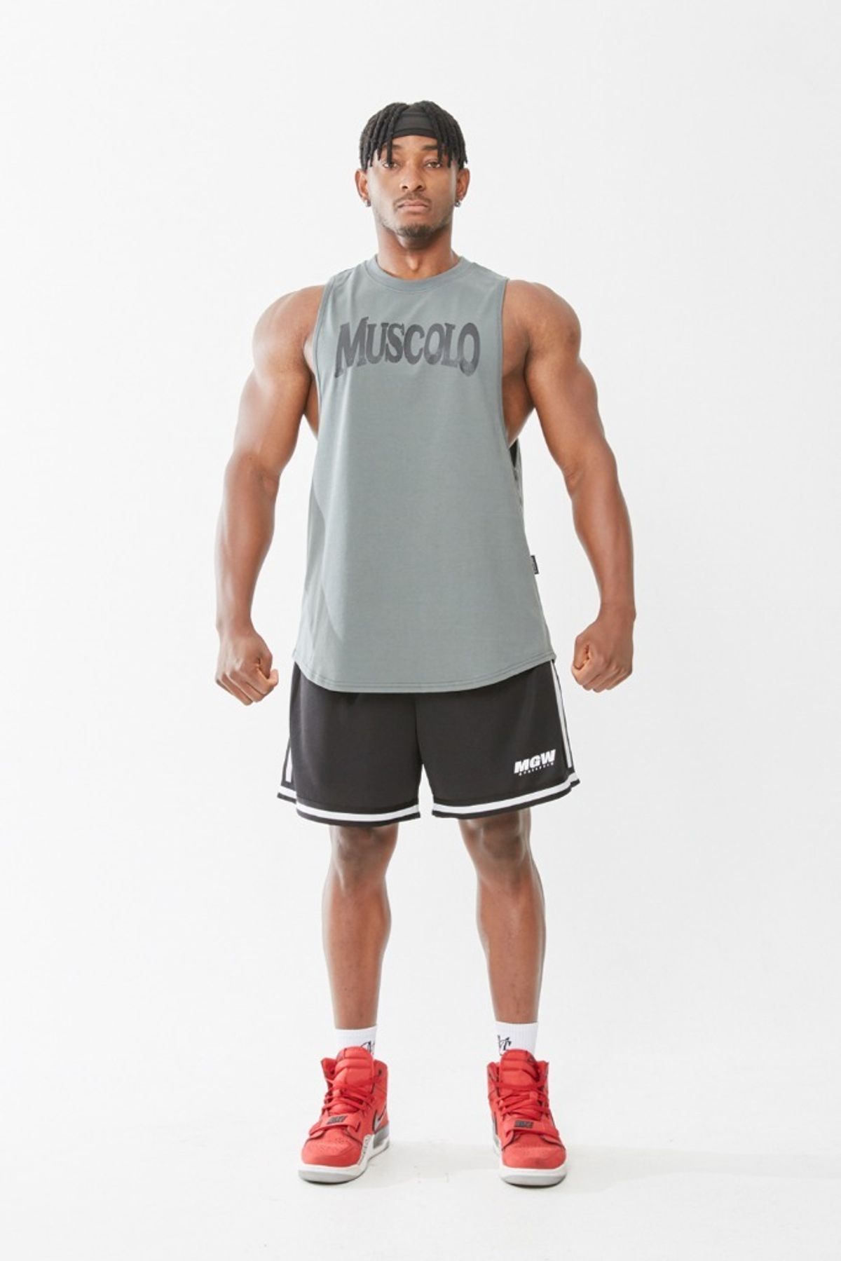 머스콜로(MUSCOLO) [빅로고] 딥컷 나시 밀리터리그레이 블랙