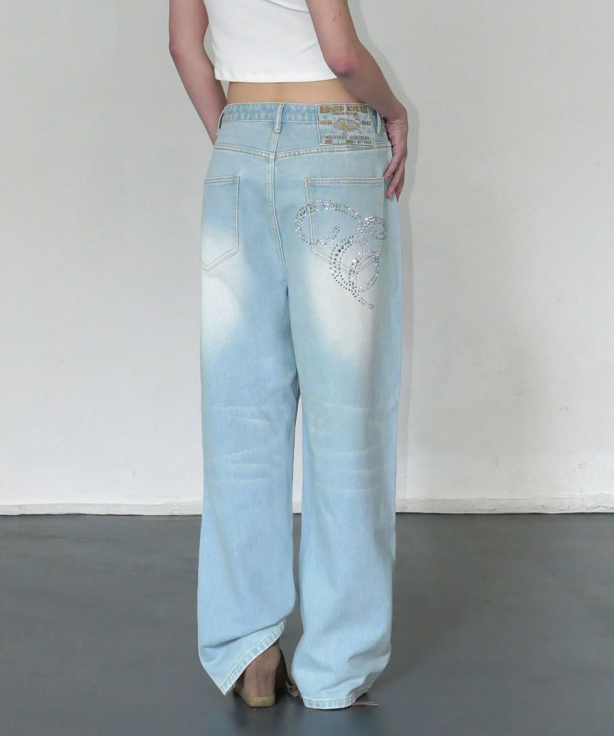 이와이이알(EYEER) E-Hotfix Logo Denim Pants - Light blue