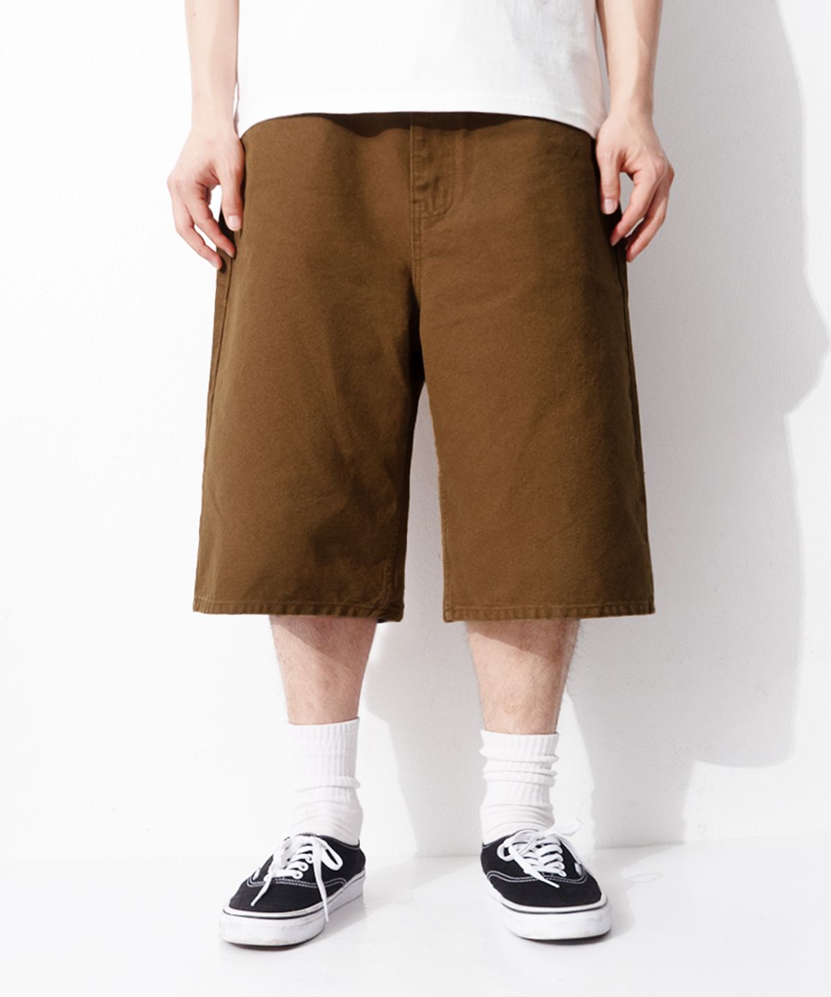 큐티에잇 가먼츠(QT8 GARMENTS) LB Oxford Wide Bermuda Shorts (Brown)