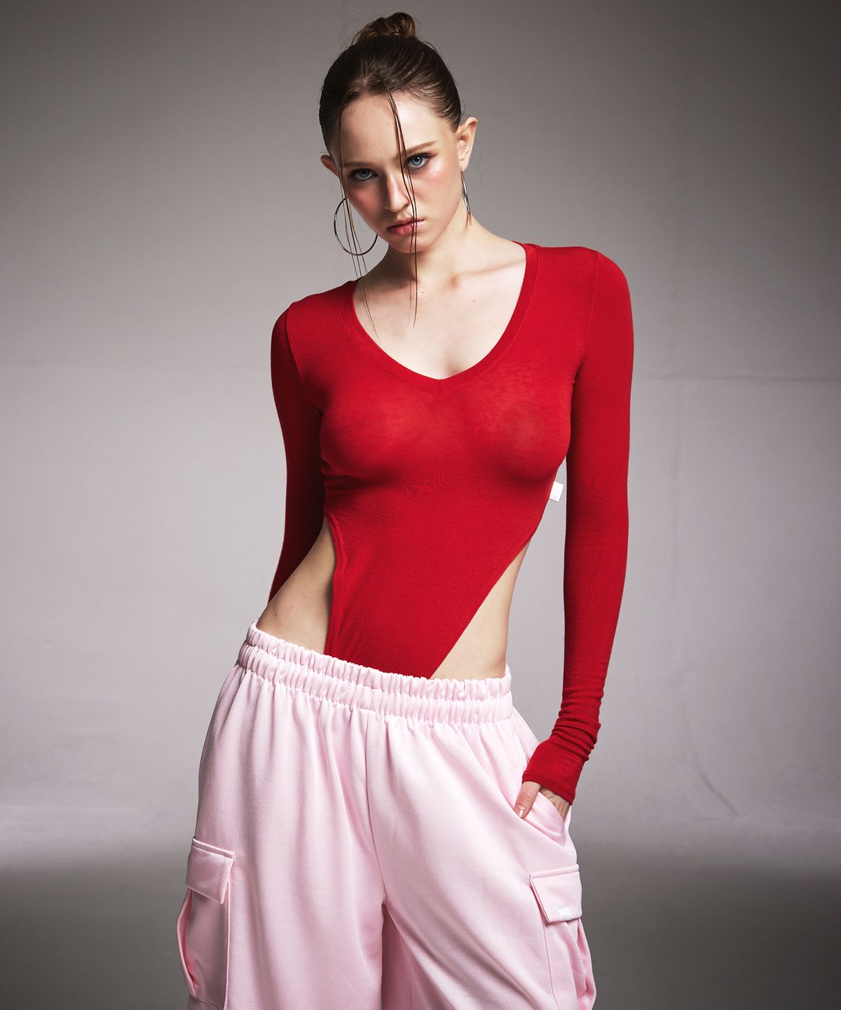에이알유(A.R.U) V BODY SUIT
