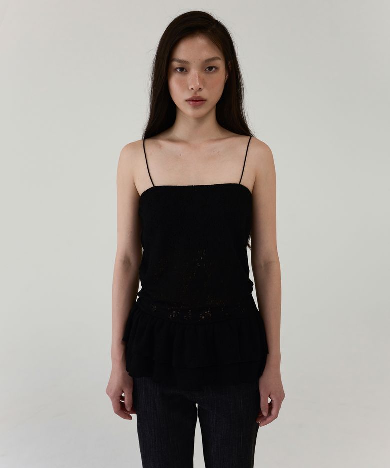 FLORAL LACE RUFFLE TOP - BLACK
