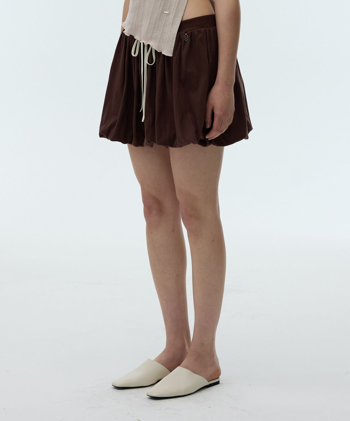디어스토커(DEARSTALKER) SIO COTTON BALLOON MINI SKIRT - CHOCOLATE