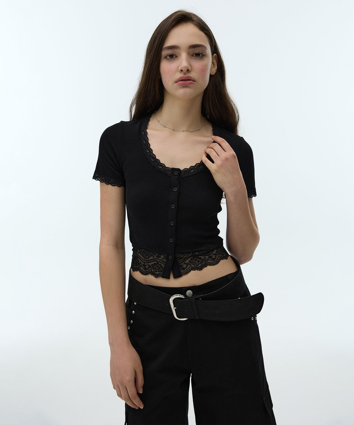 디어스토커(DEARSTALKER) SHELIN LACE U-NECK CARDIGAN - BLACK