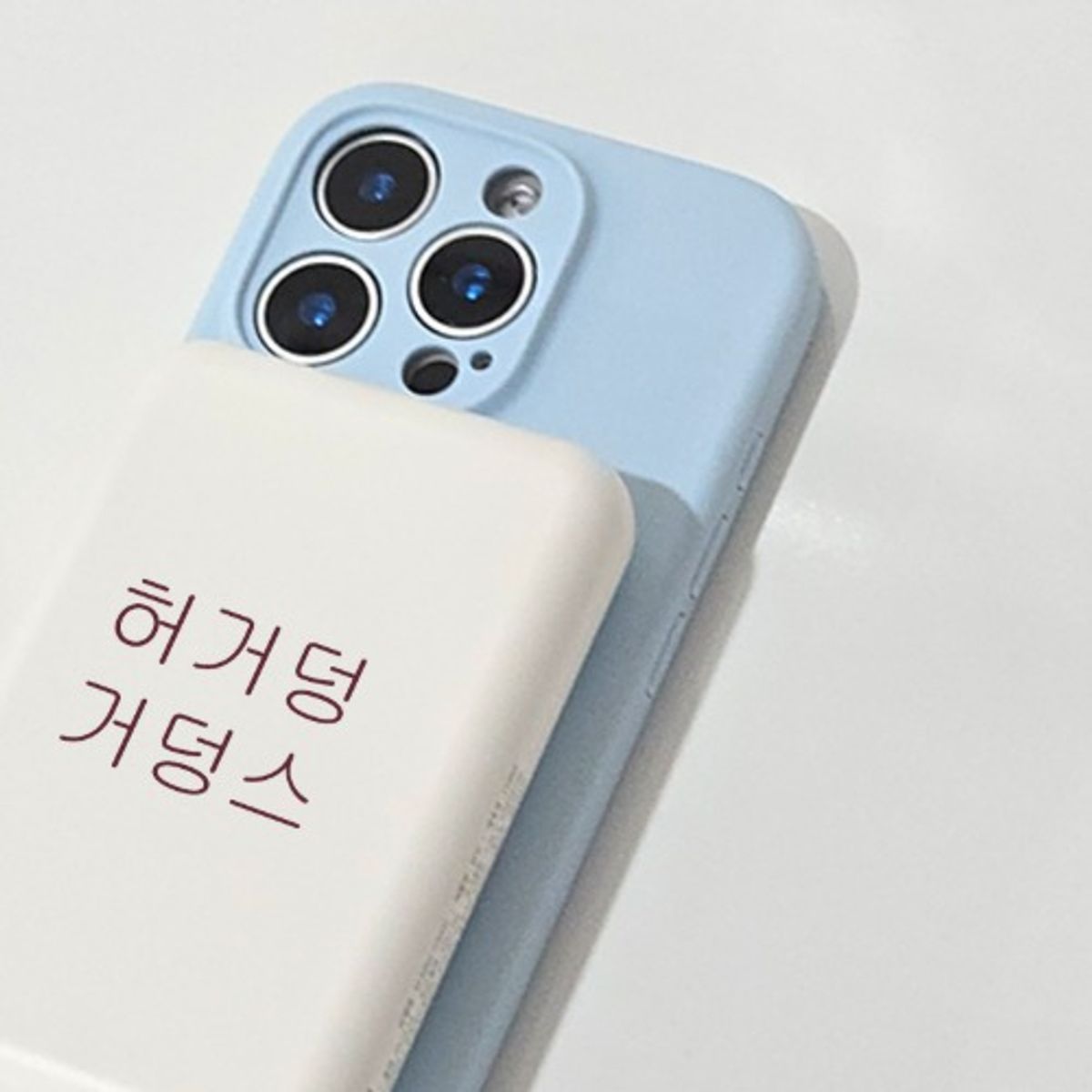 이레케이스앤굿즈(IRECASEGOODS) 커스텀 컴팩트형  맥세이프 10000 스트랩 케이블 메탈플레이트링 증정