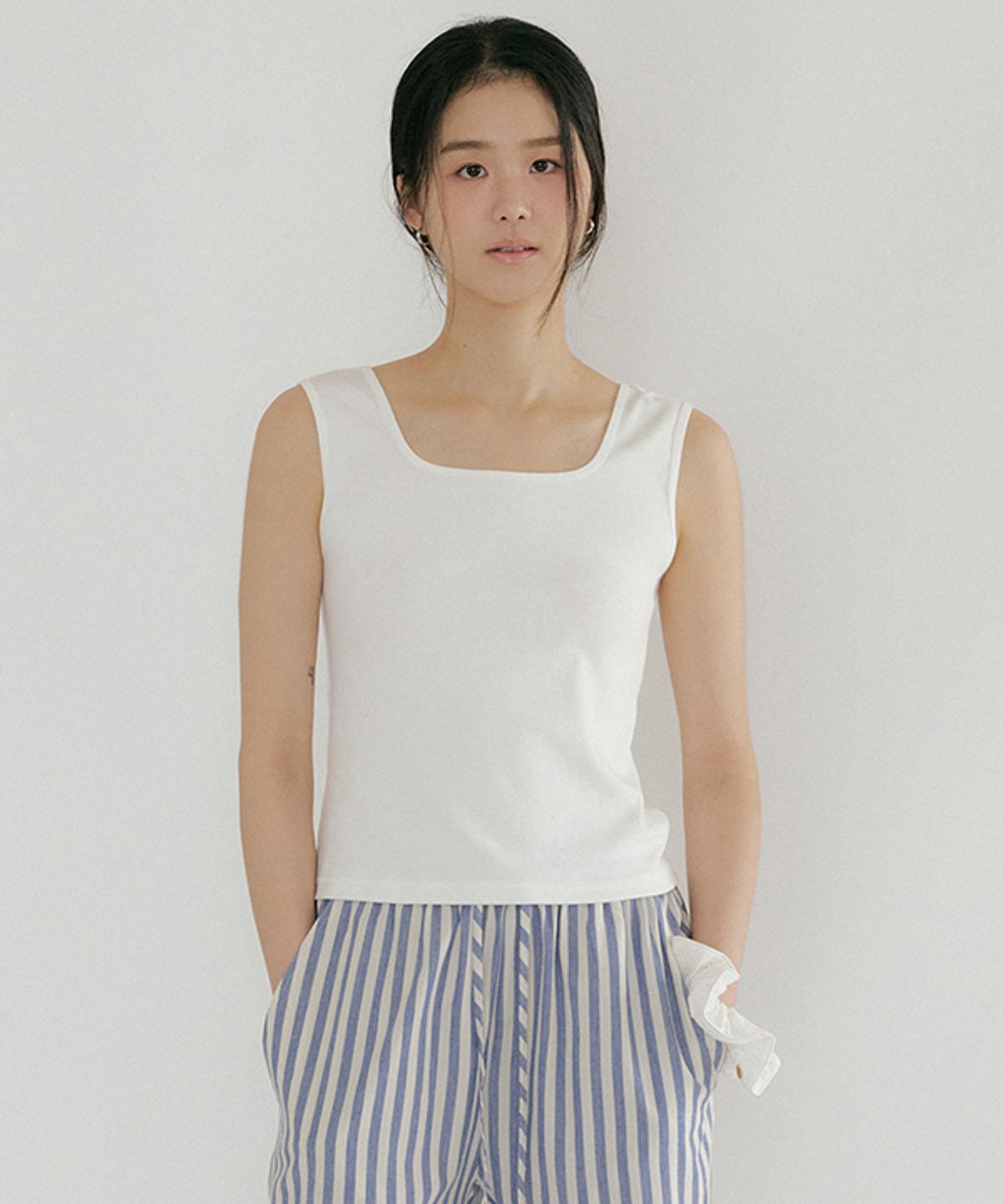 링서울(LINGSEOUL) square neck sleeveless top-ivory