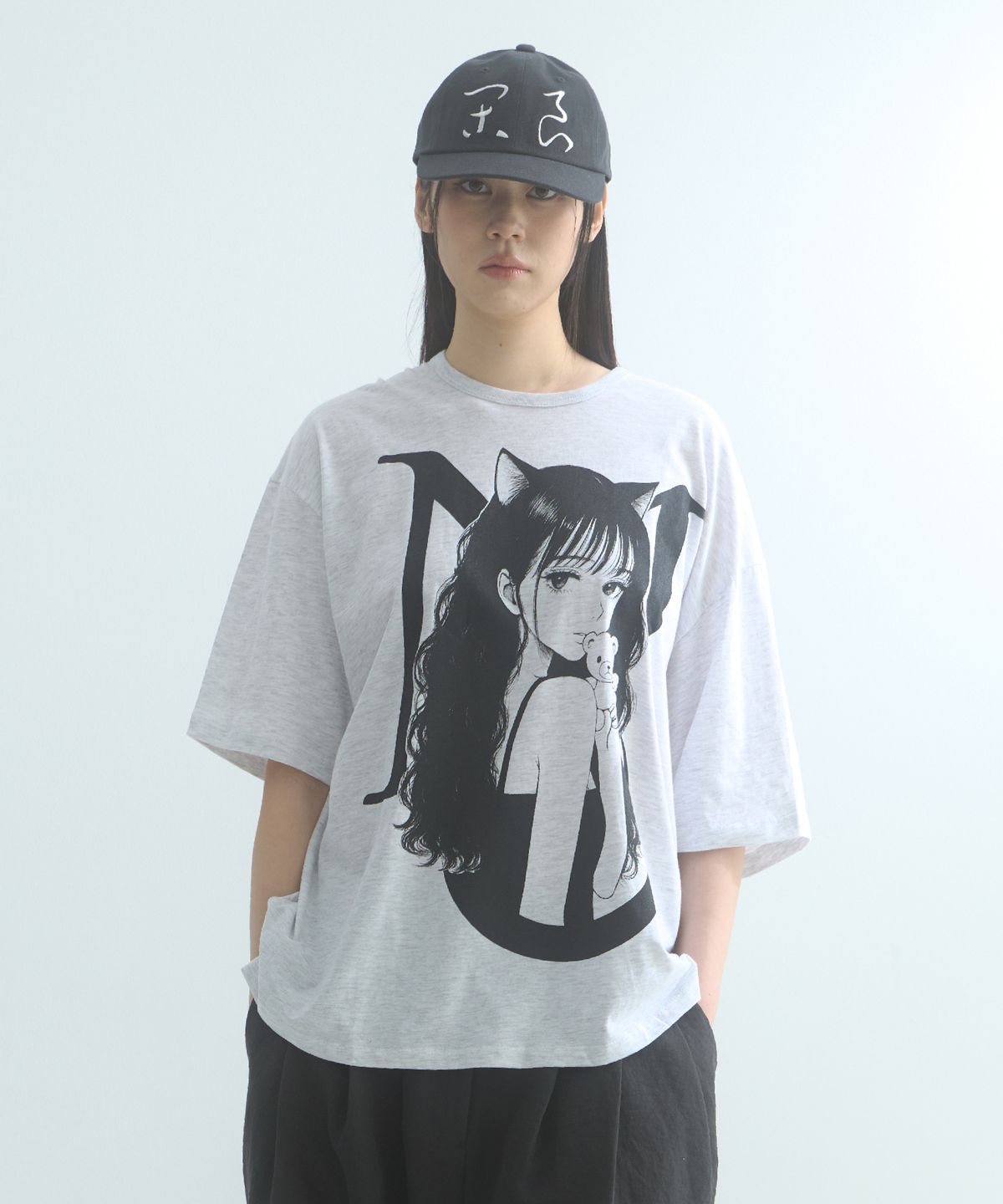 무아르모아(MOIREMOA) MO Neko Graphic T-shirt-melange