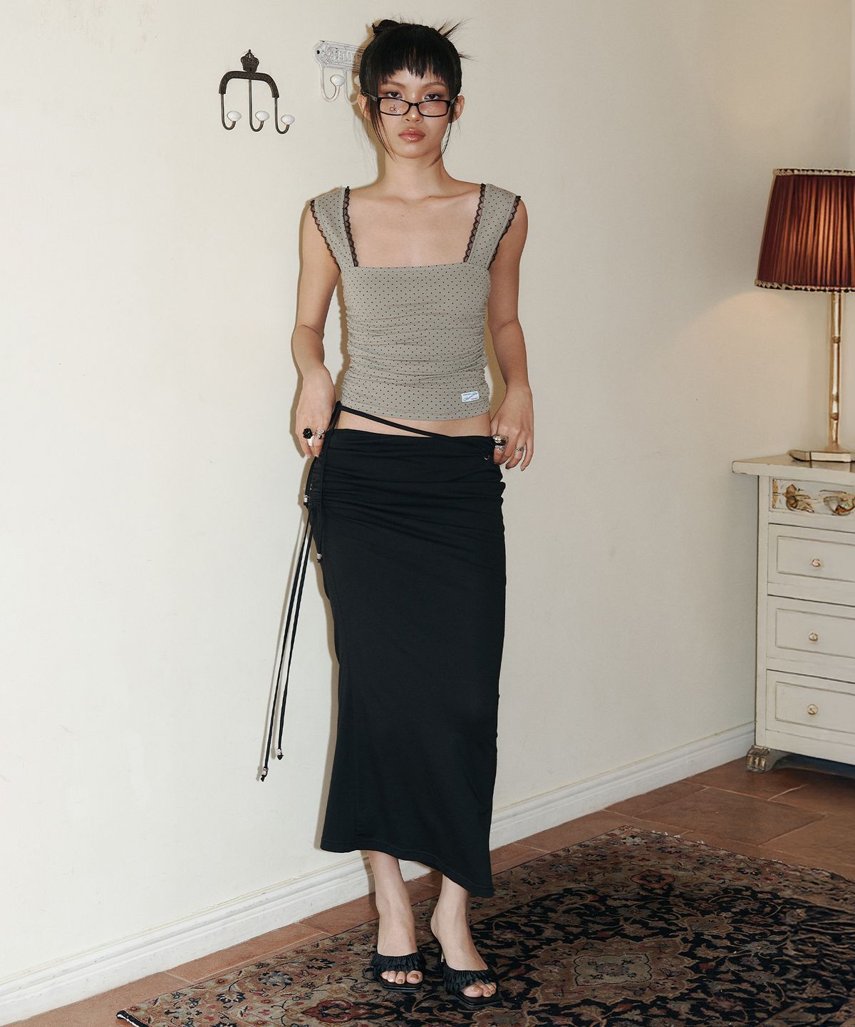플리즈노팔로우(PLEASENOFOLLOW) Moss Eyelet Shirring Long Skirt (Black)
