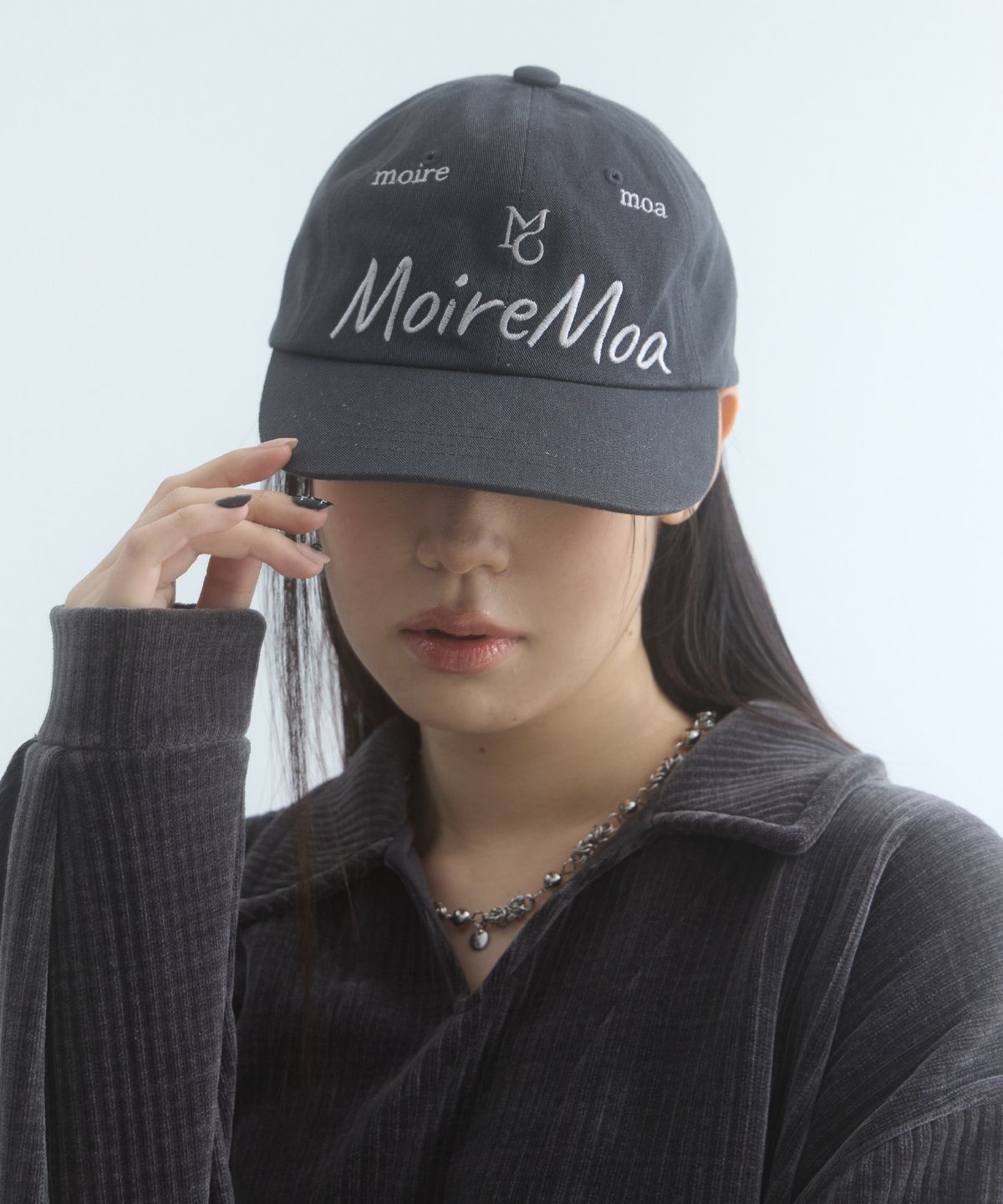 무아르모아(MOIREMOA) MO Embroidery Ball Cap-Vintage Navy