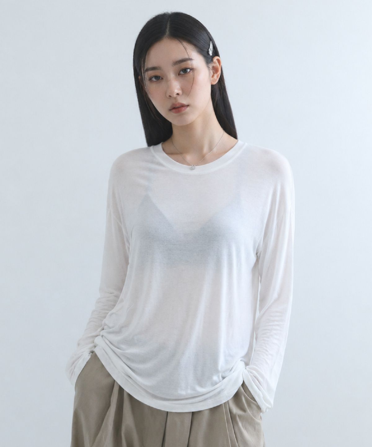 무아르모아(MOIREMOA) Round Loose Rayon T-Shirt-Ivory