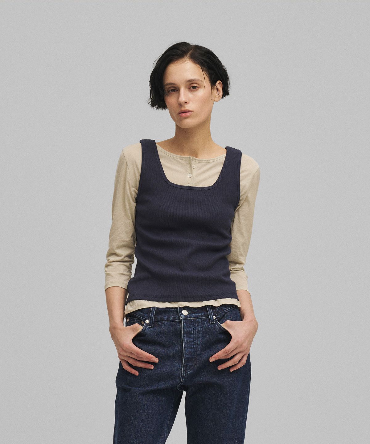 어나더오피스 우먼(ANOTHER OFFICE WOMEN) w. Scoop Neck Tank (Navy)