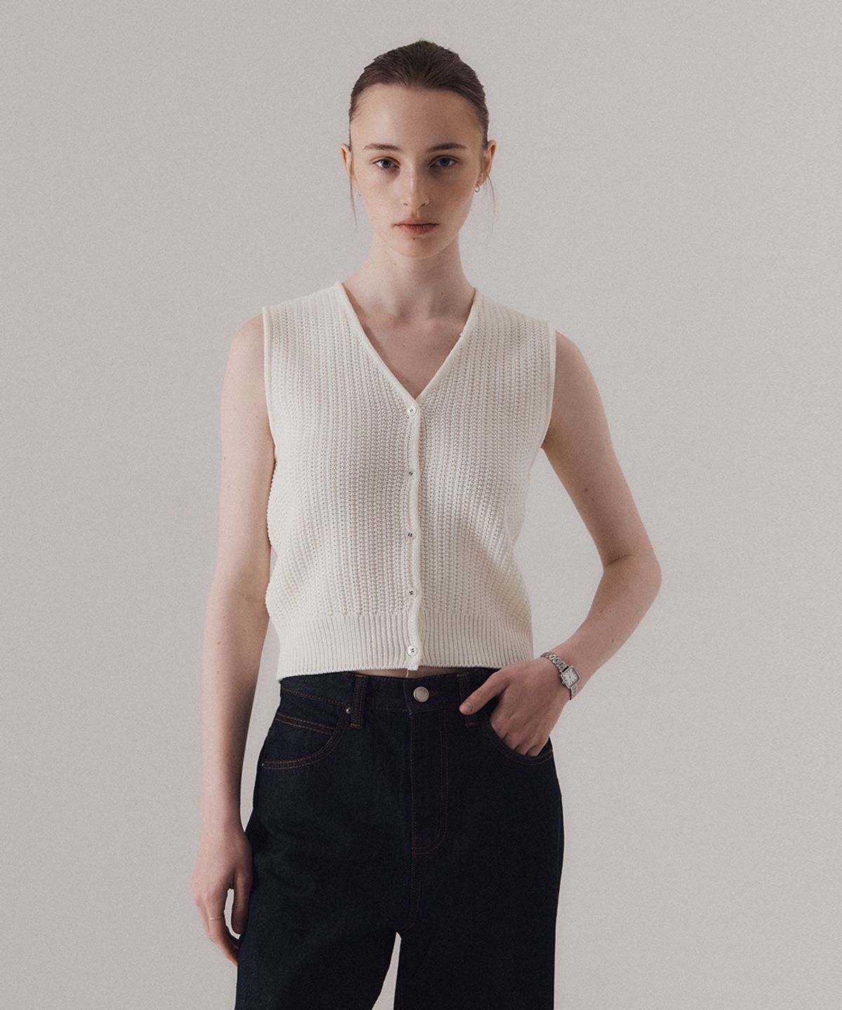 실른(SILN) Henri textured knit vest (IVORY)