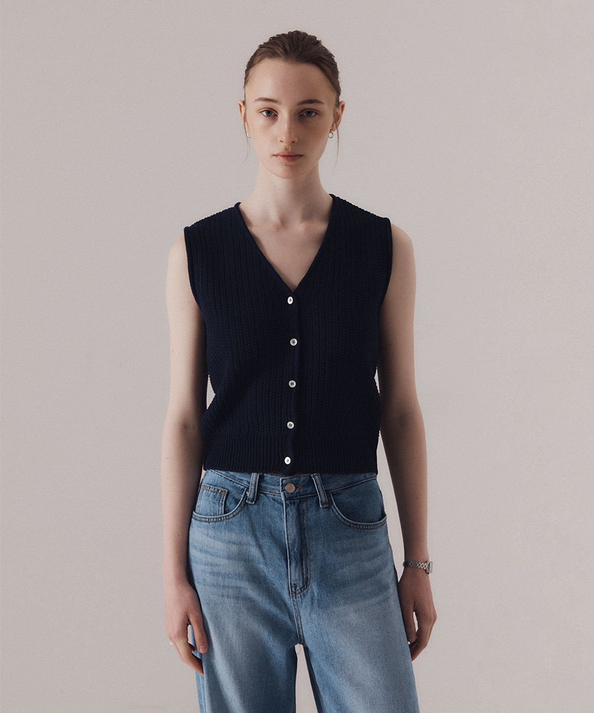 실른(SILN) Henri textured knit vest (NAVY)