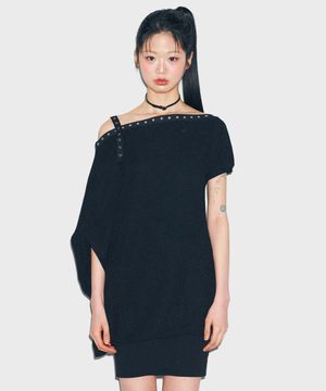 D07.00 Unbalanced boat neck short-sleeved Dress _ Black