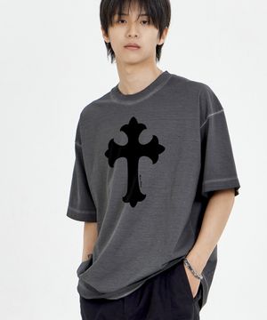 크로스 피그먼트 반팔티 차콜