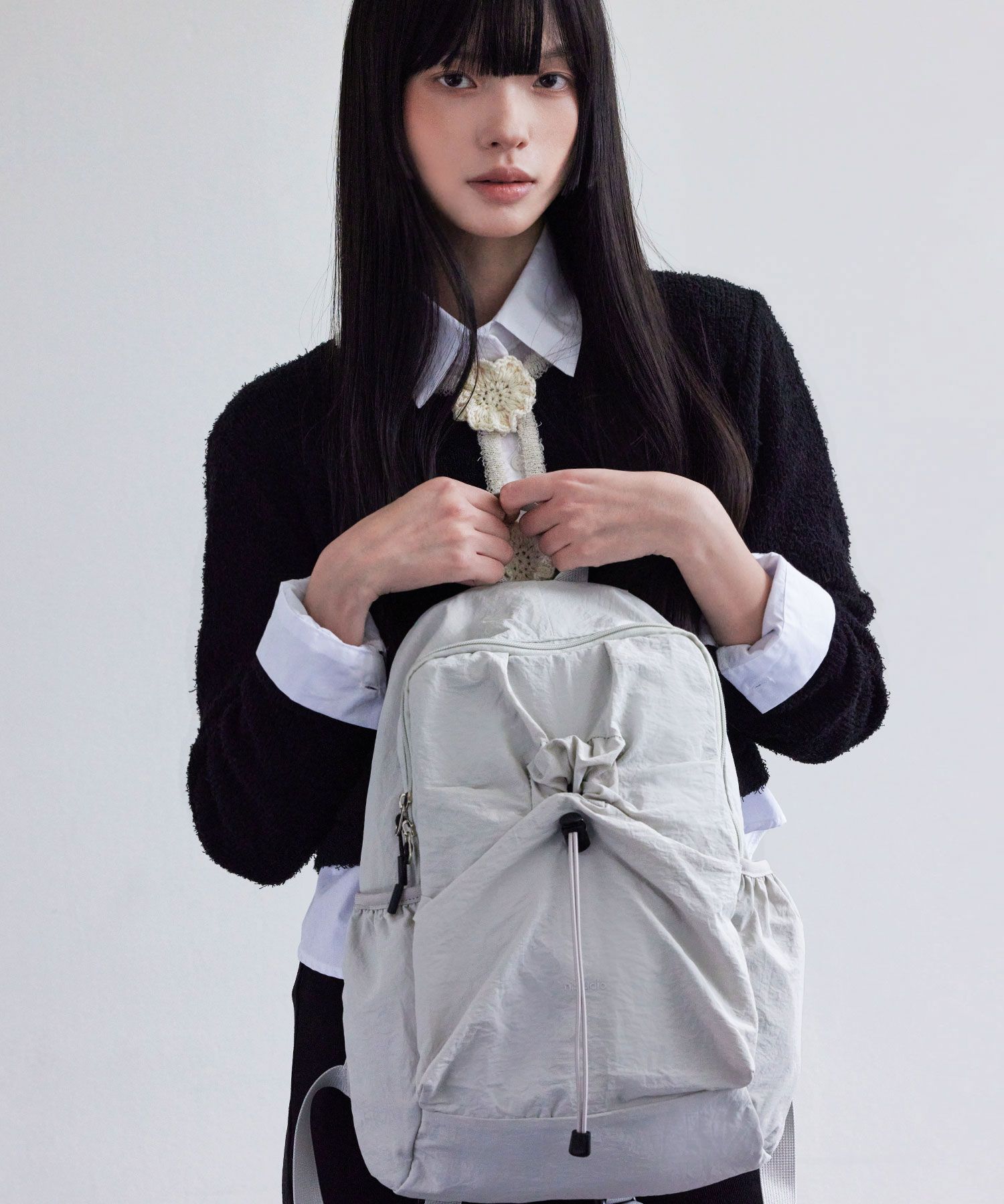 쉘리 나일론 백팩_grey source detail 18