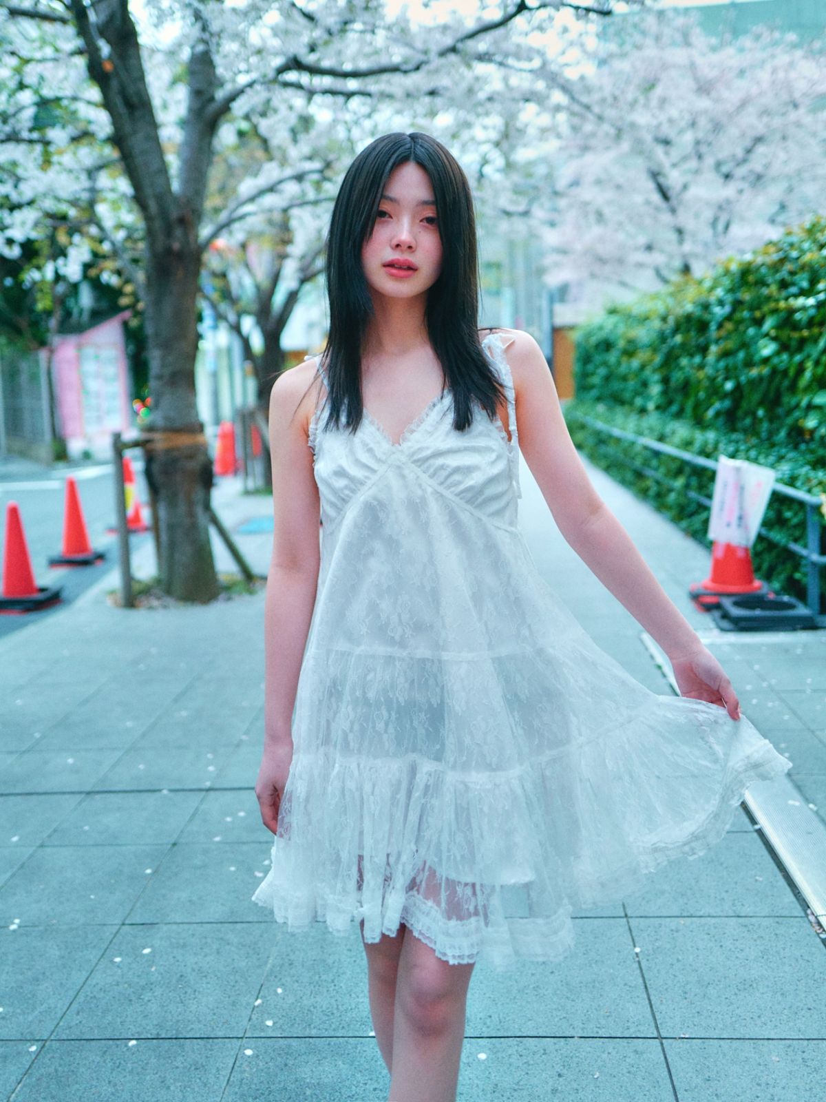 로액슈얼(LO AXUAL) LACE TRIMMING BUSTIER DRESS_WHITE