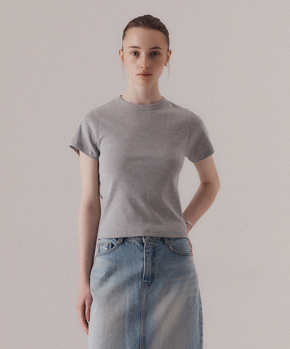 실른(SILN) Classy essential t-shirt (MELANGE GREY)