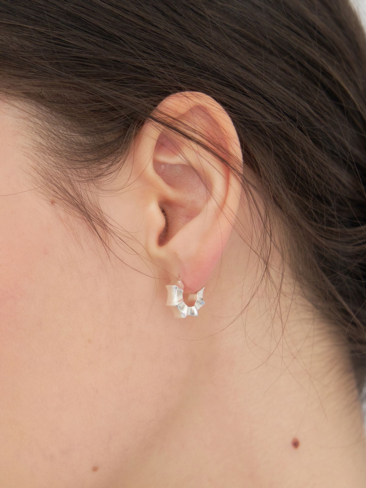 스틸 인스턴트(STILL INSTANT) Amone Wave Ring Earring
